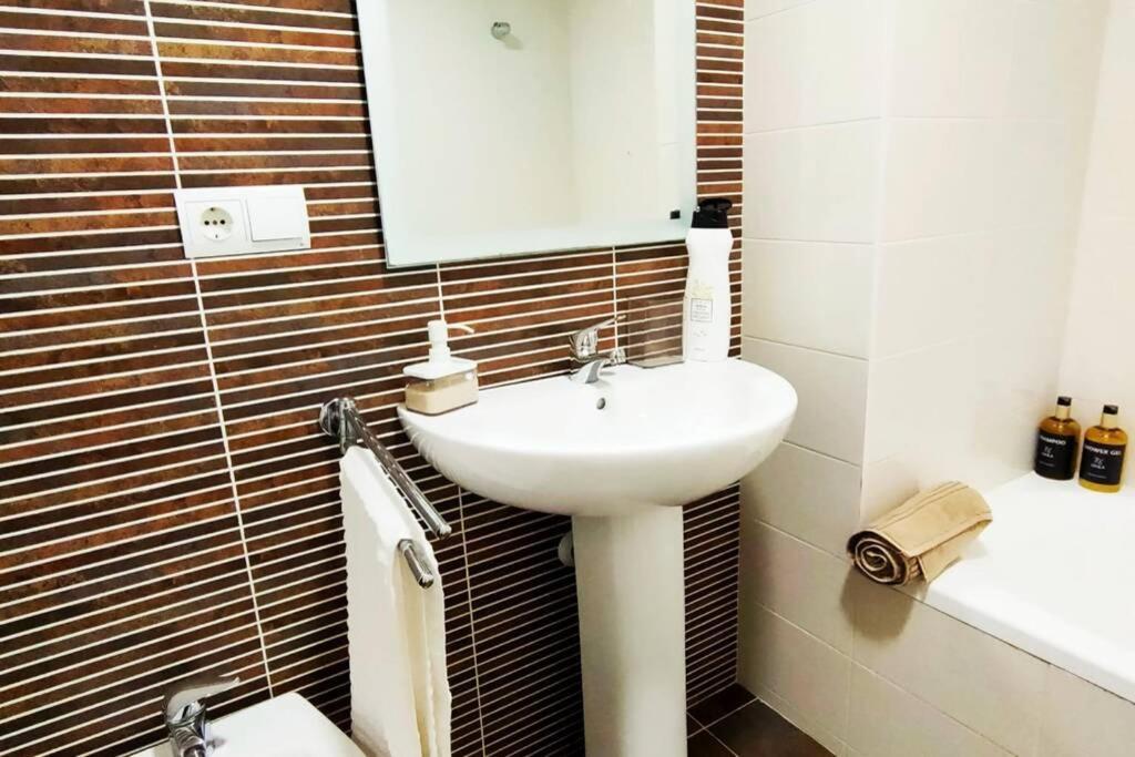 Donoso Cortes Apartment - Alicante Dış mekan fotoğraf